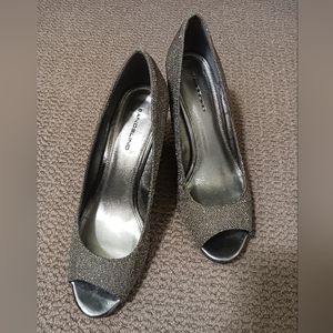 Bandolino size 9 sparkly metallic women's wedge pump open toe